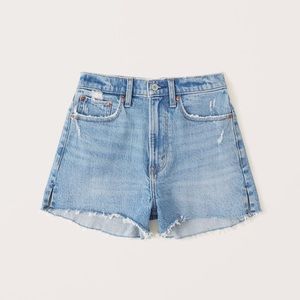 NWOT Abercrombie High Rise Mom Short